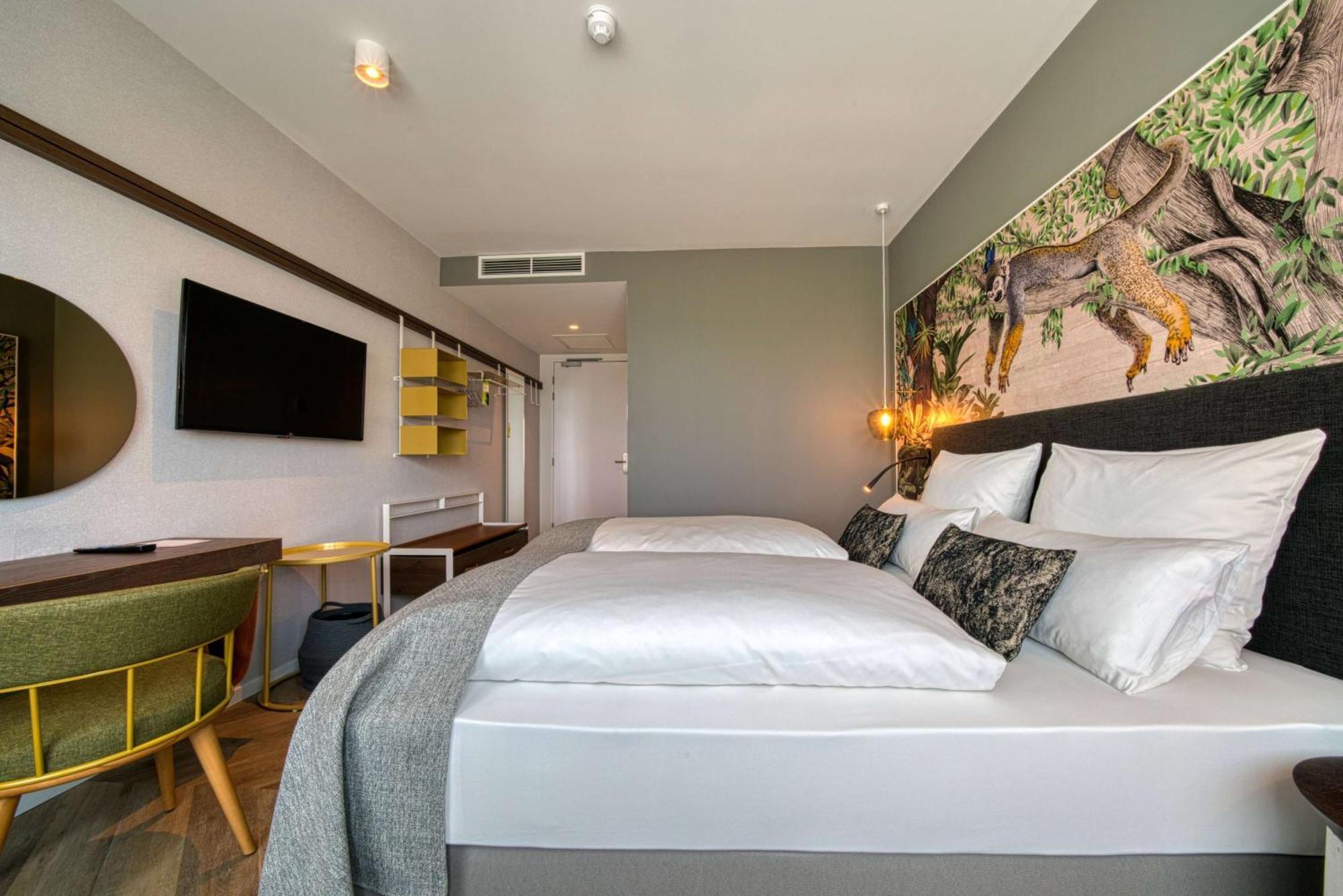 Vienna House Easy By Wyndham Amsterdam Airport Schiphol Hotel Hoofddorp Ngoại thất bức ảnh